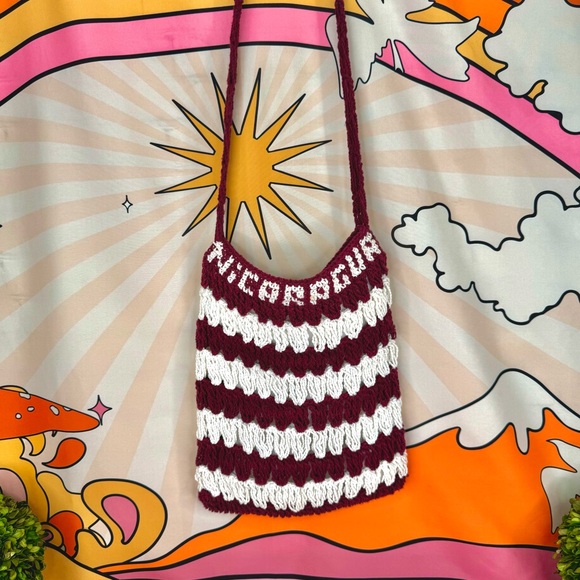 Hand-made Knit Crochet ‘Nicaragua’ Knit Maroon Wine Red Shoulder Crossbody Bag - Picture 3 of 12